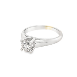 Pre Owned 18ct White Gold Diamond Solitaire Ring ZV807
